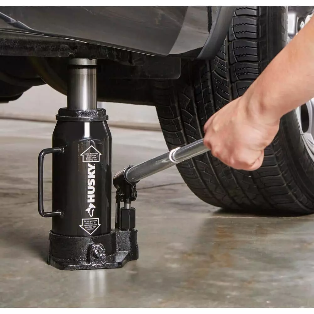 Husky 12-Ton Hydraulic Bottle Jack 5 Husky 12-Ton Hydraulic Bottle Jack - Image 3