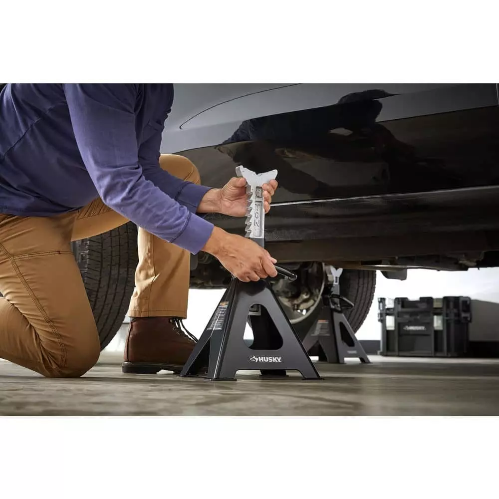 Husky 6-Ton Extended Reach Heavy-Duty Steel Jack Stands 4 Husky 6-Ton Extended Reach Heavy-Duty Steel Jack Stands - Image 2