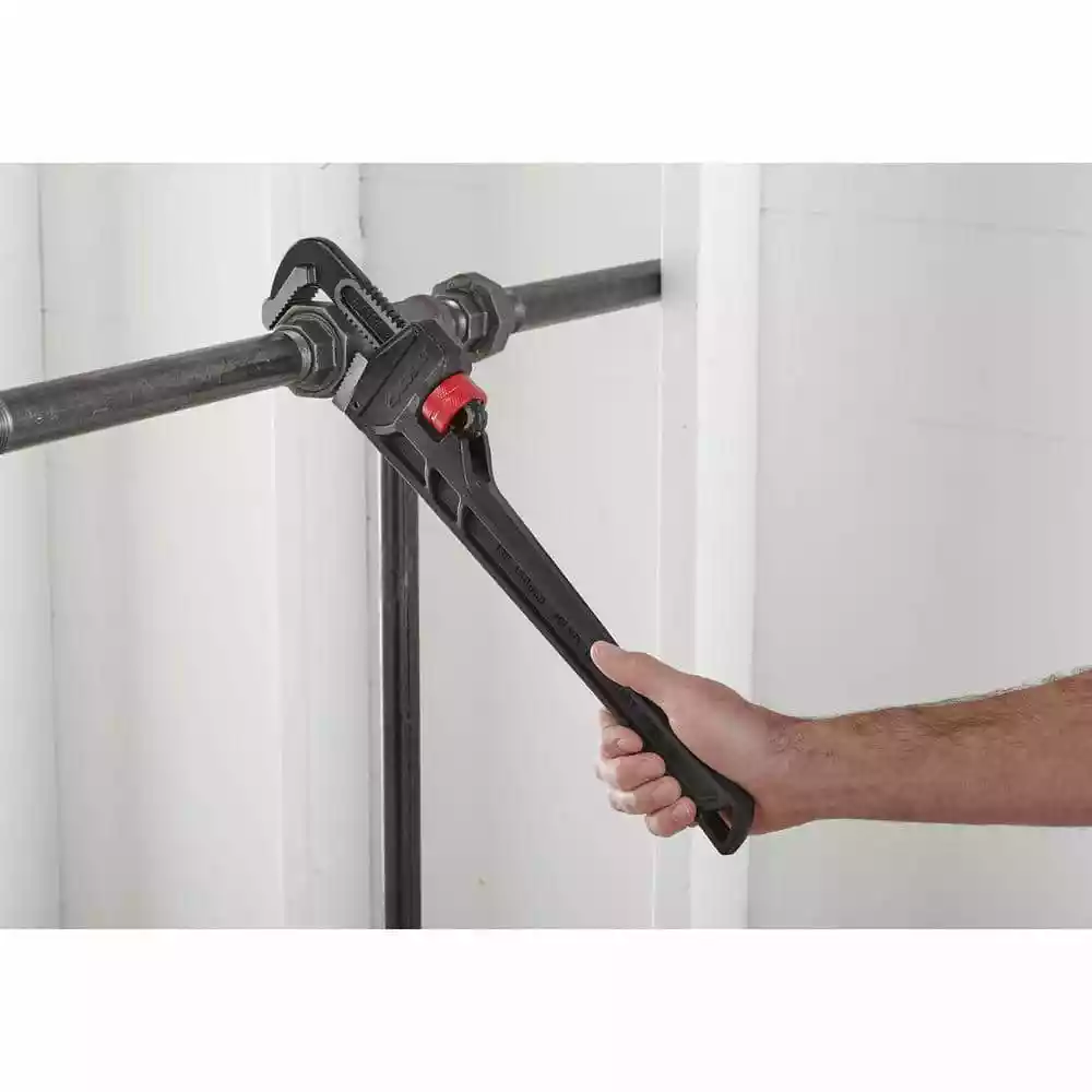 Husky 18 in. Heavy-Duty Cast Iron Pipe Wrench with 2 in. Jaw Capacity 6 Husky 18 in. Heavy-Duty Cast Iron Pipe Wrench with 2 in. Jaw Capacity - Image 4